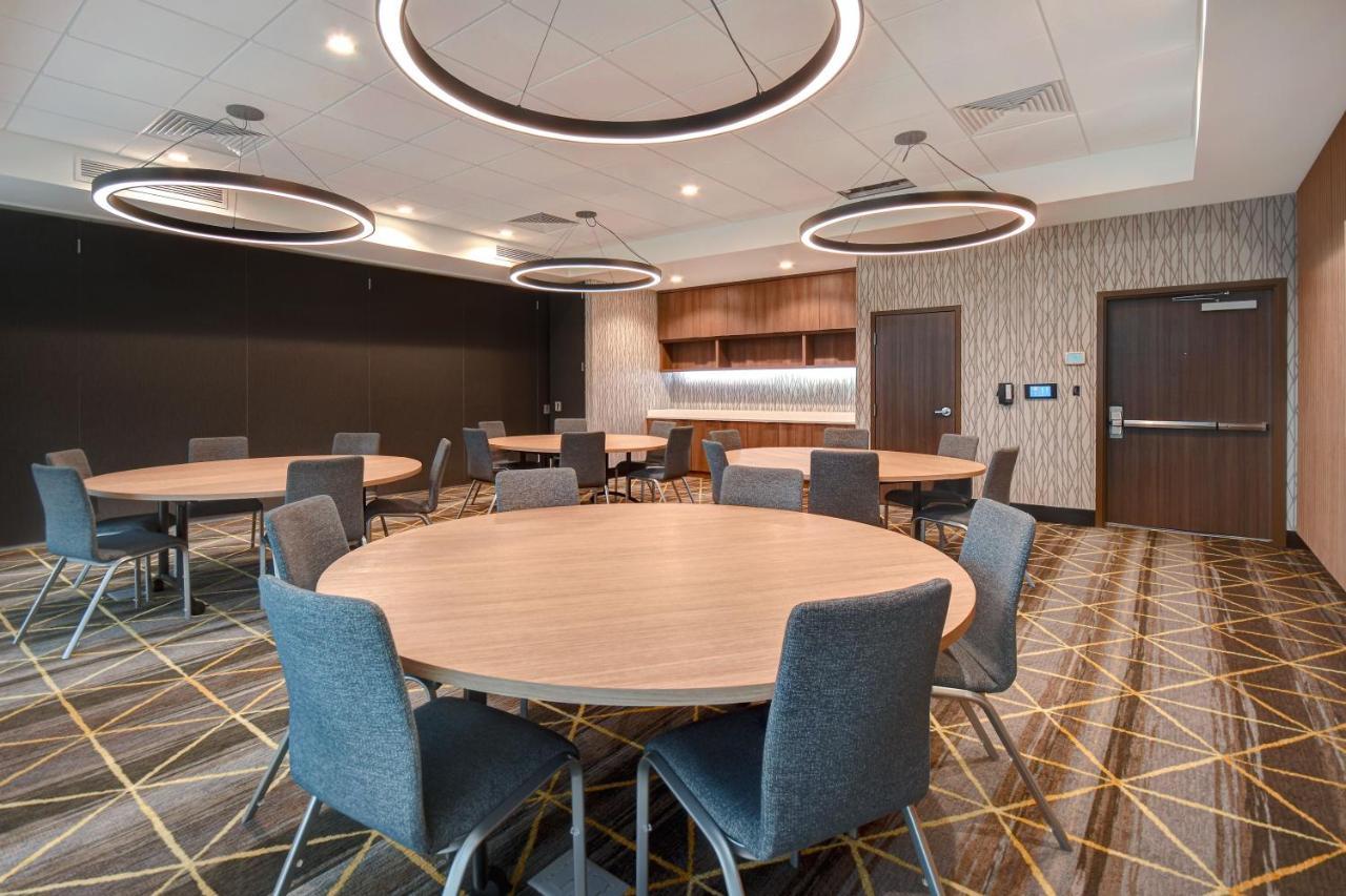 Holiday Inn - Erie By Ihg Exterior foto